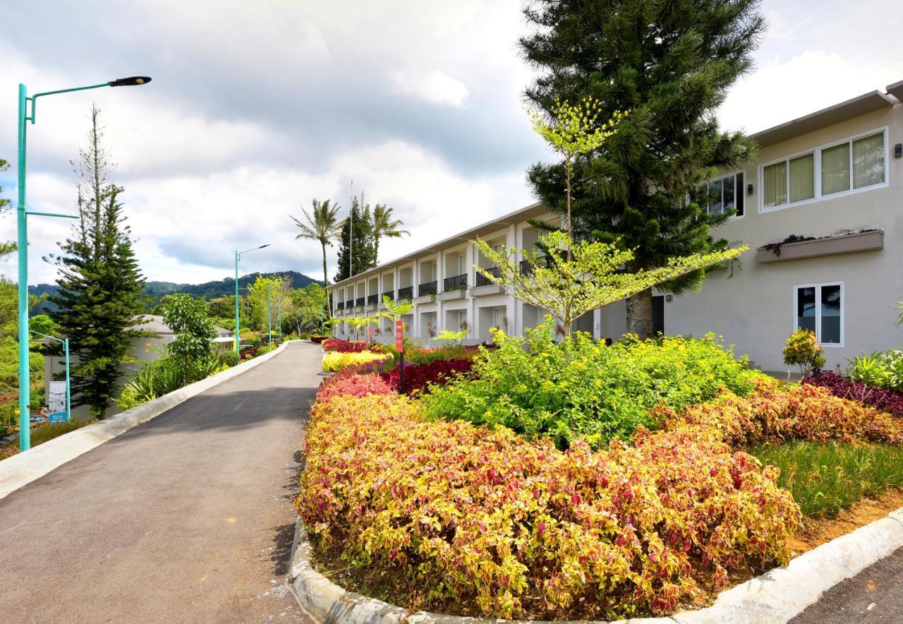 The Balcone Suites & Resort Bukittinggi Exterior foto
